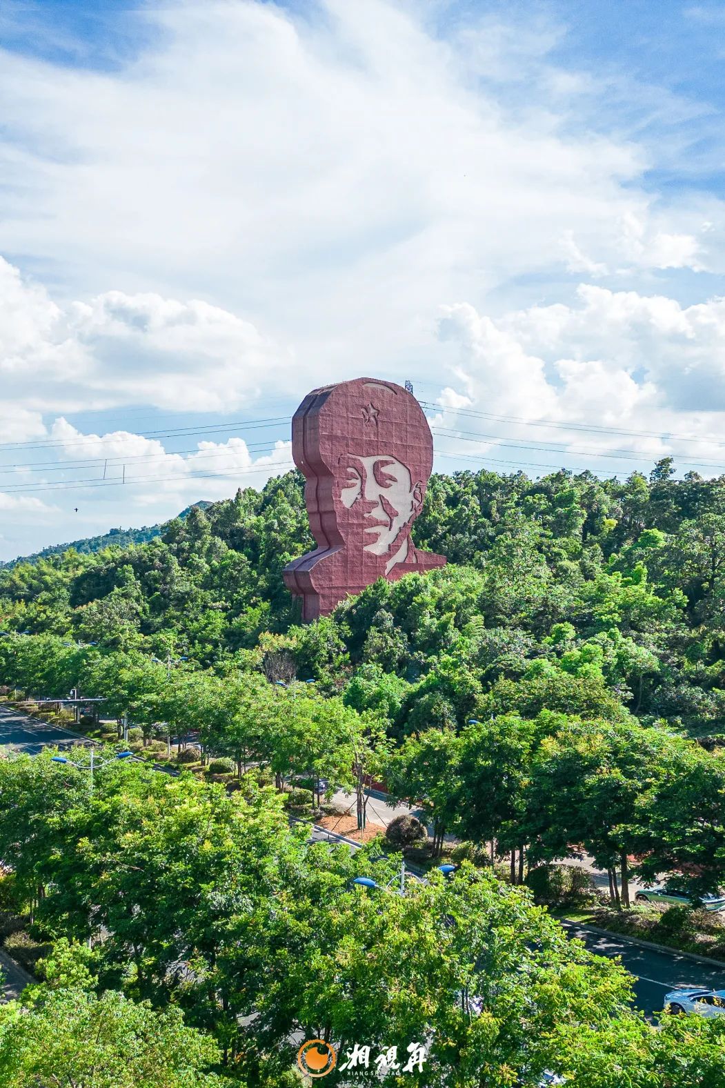 DƬ
